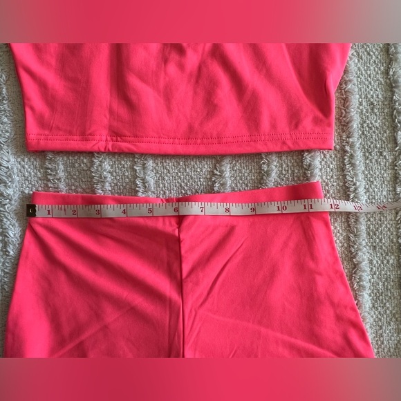 AMAZON Hot Neon Pink Two Piece Lounge Crop Top & Shorts Set- Size S - Picture 5 of 7